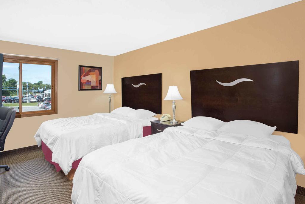 Super 8 By Wyndham Sheboygan Wi Μοτέλ Εξωτερικό φωτογραφία